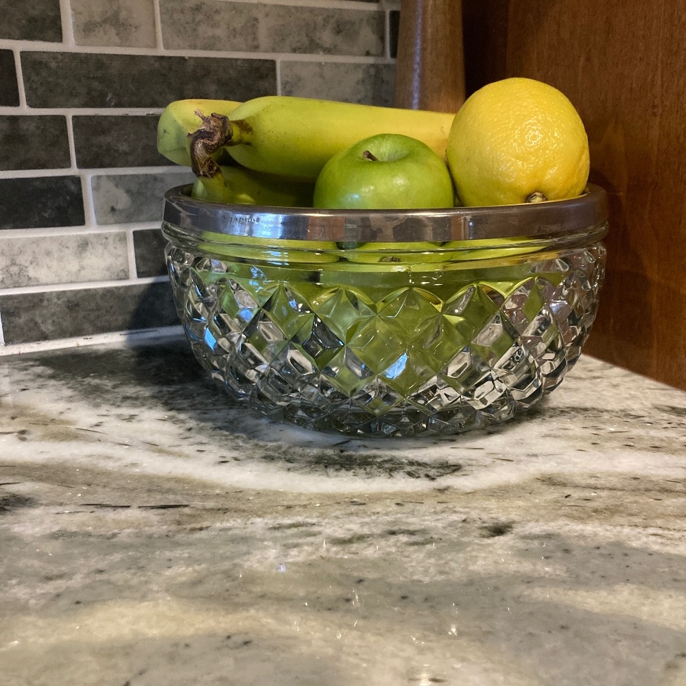 Crystal bowl silver rim